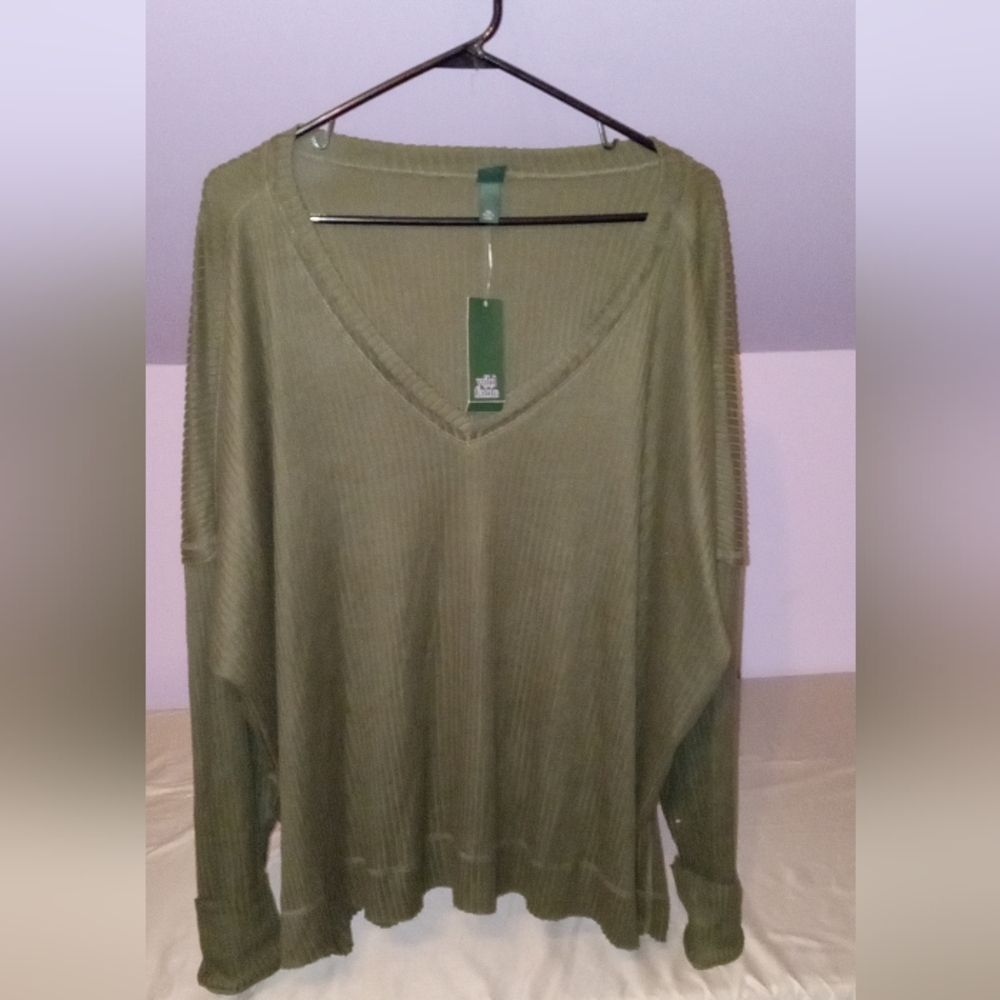 Wild Fable Flowy Ribbed Olive Green Long Sleeve Tee
